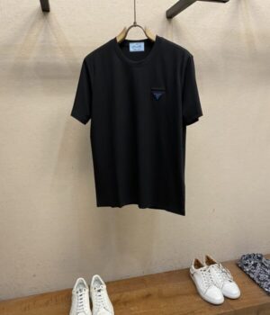 PRADA TSHIRT