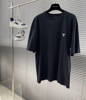 PRADA TSHIRT