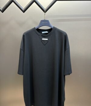 PRADA TSHIRT
