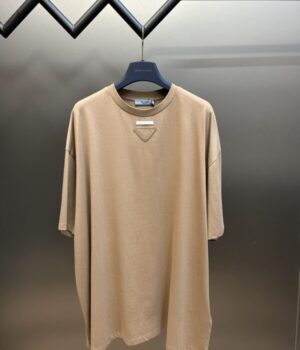 PRADA TSHIRT