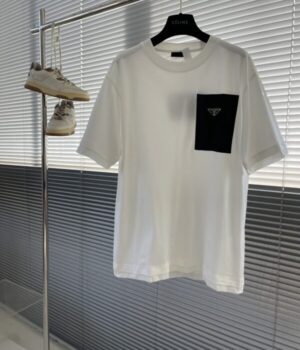 PRADA TSHIRT