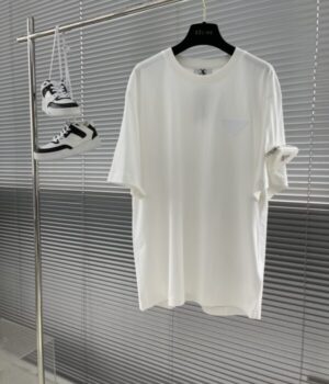 PRADA TSHIRT