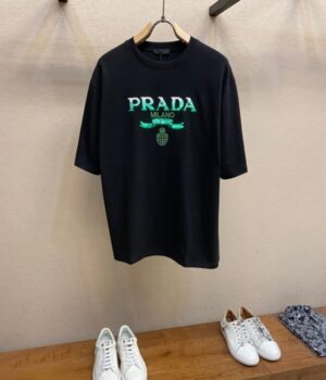 PRADA TSHIRT