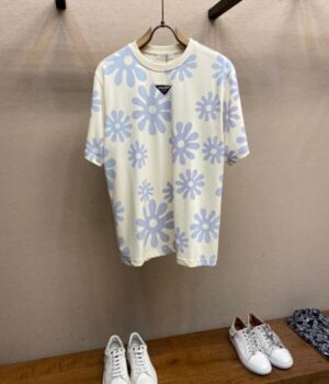 PRADA TSHIRT