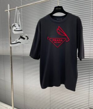 PRADA TSHIRT