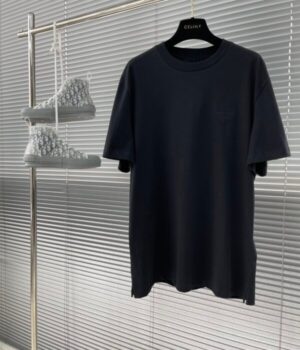 PRADA TSHIRT