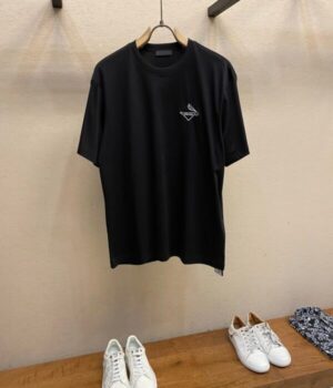 PRADA TSHIRT