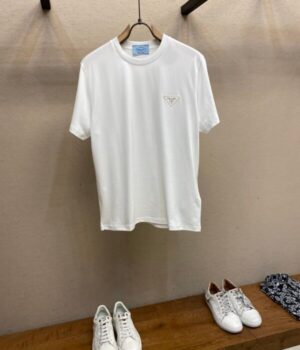 PRADA TSHIRT