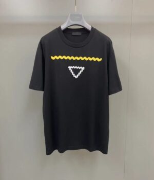 PRADA TSHIRT