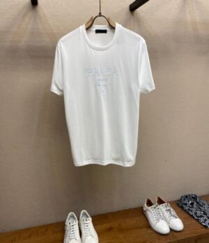 PRADA TSHIRT