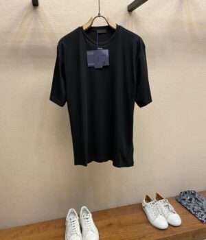 PRADA TSHIRT