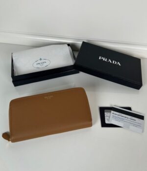 PRADA WALLET