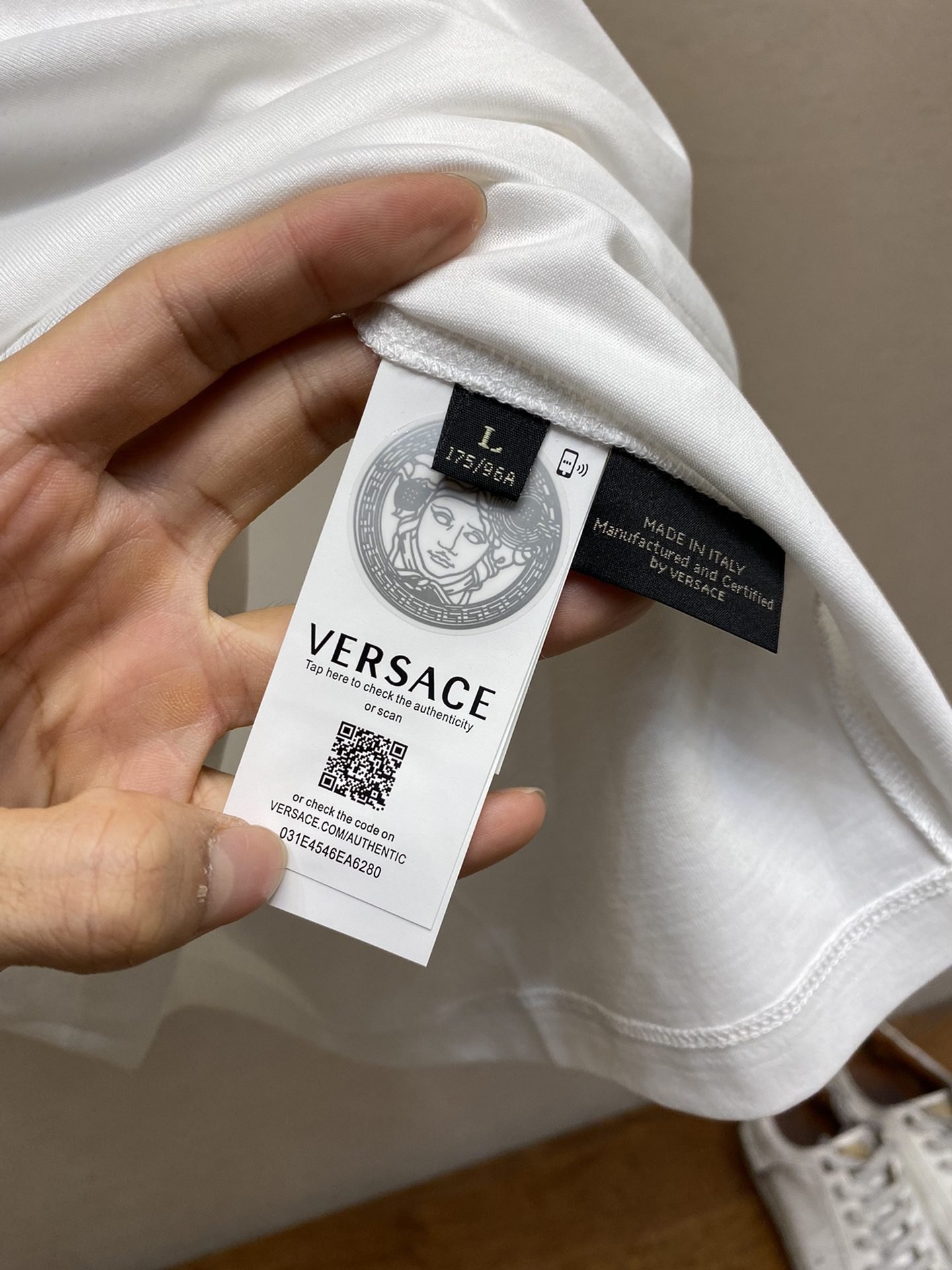 VERSACE TSHIRT - Image 7