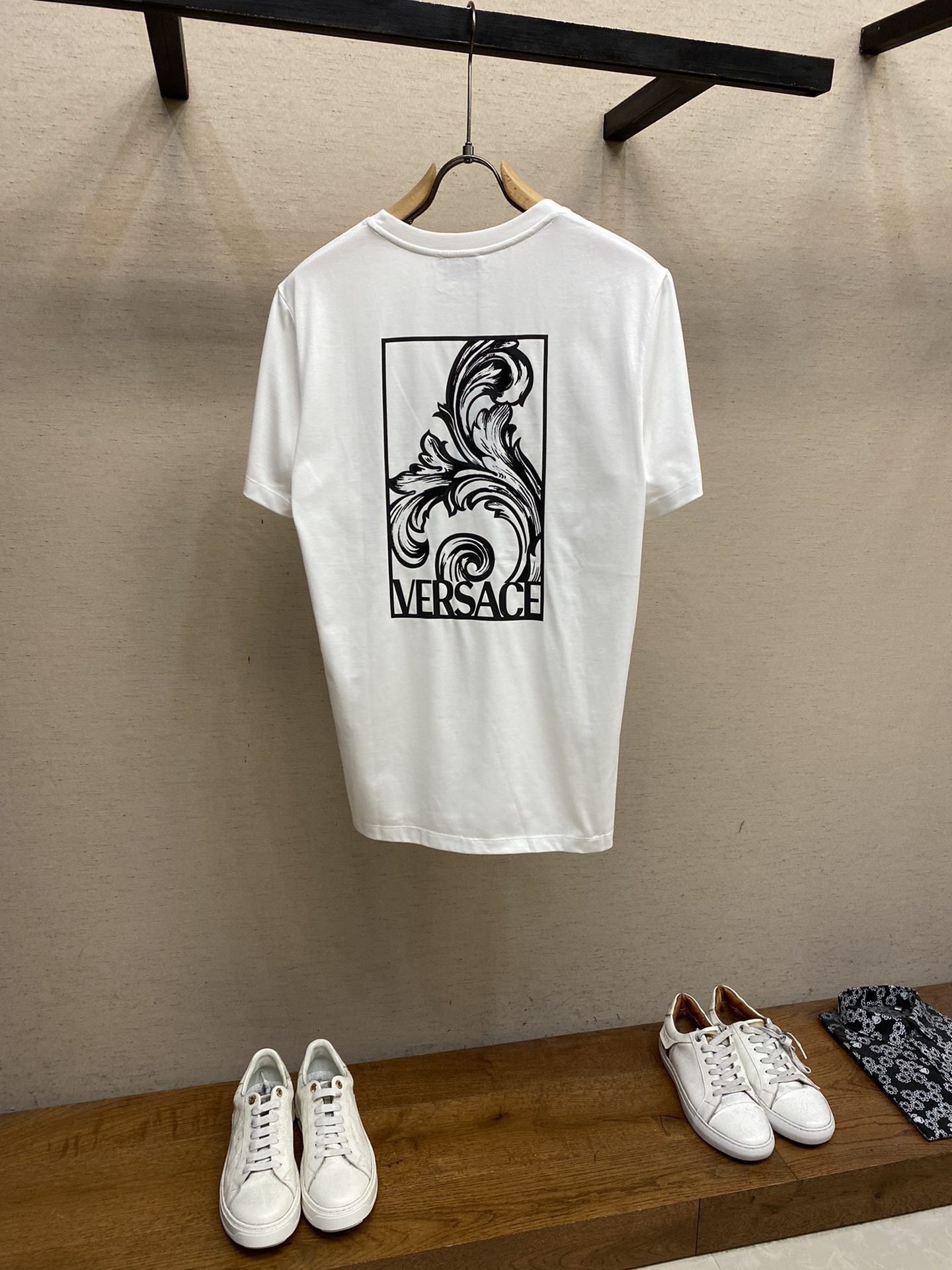 VERSACE TSHIRT - Image 3