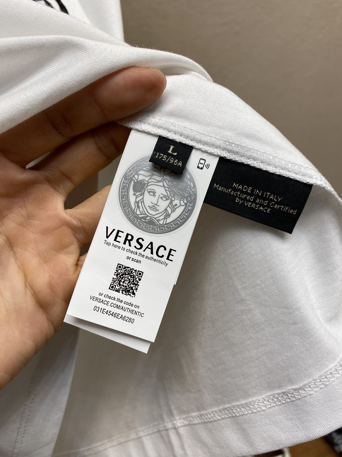 VERSACE TSHIRT - Image 5