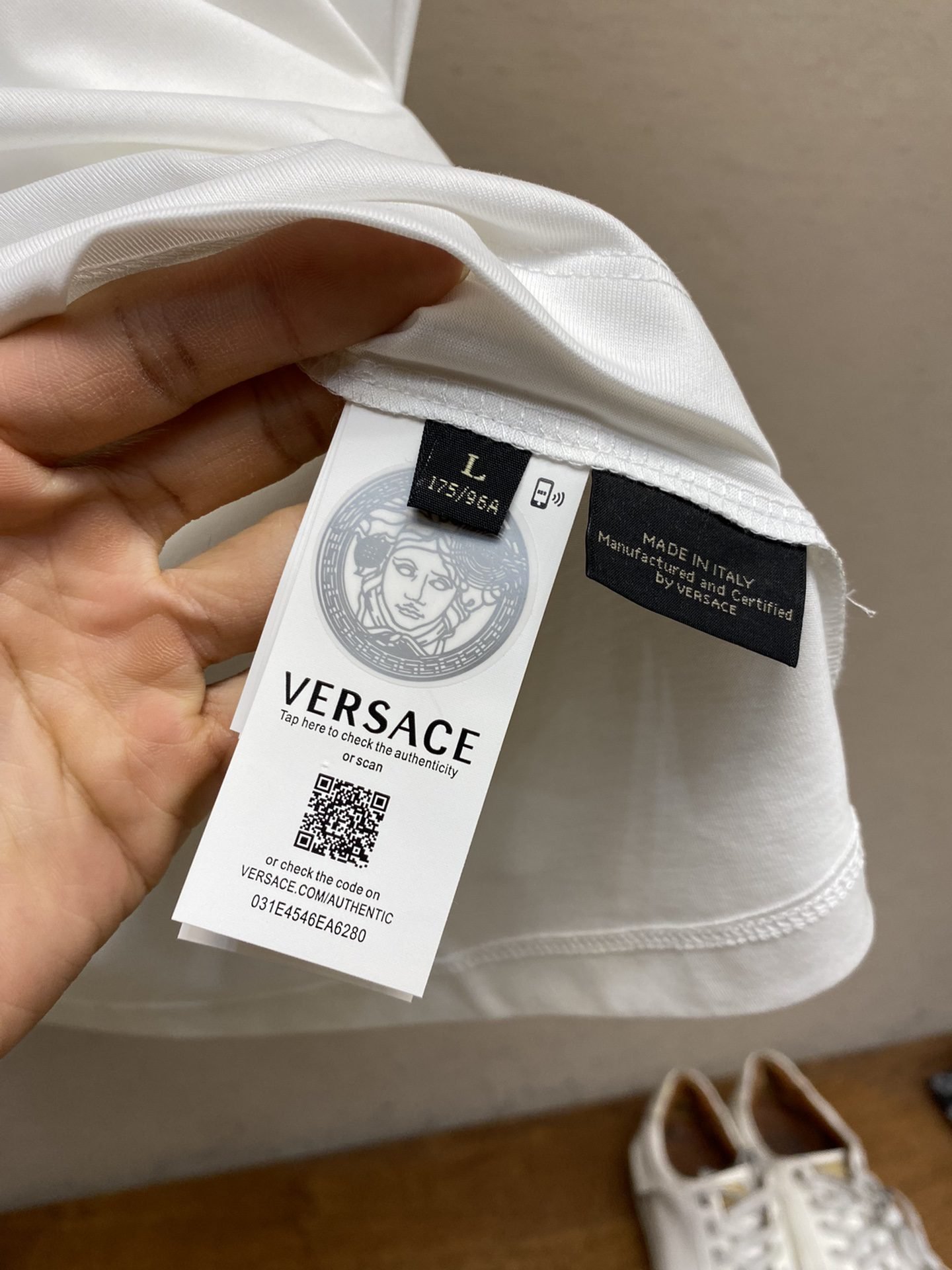 VERSACE TSHIRT - Image 7