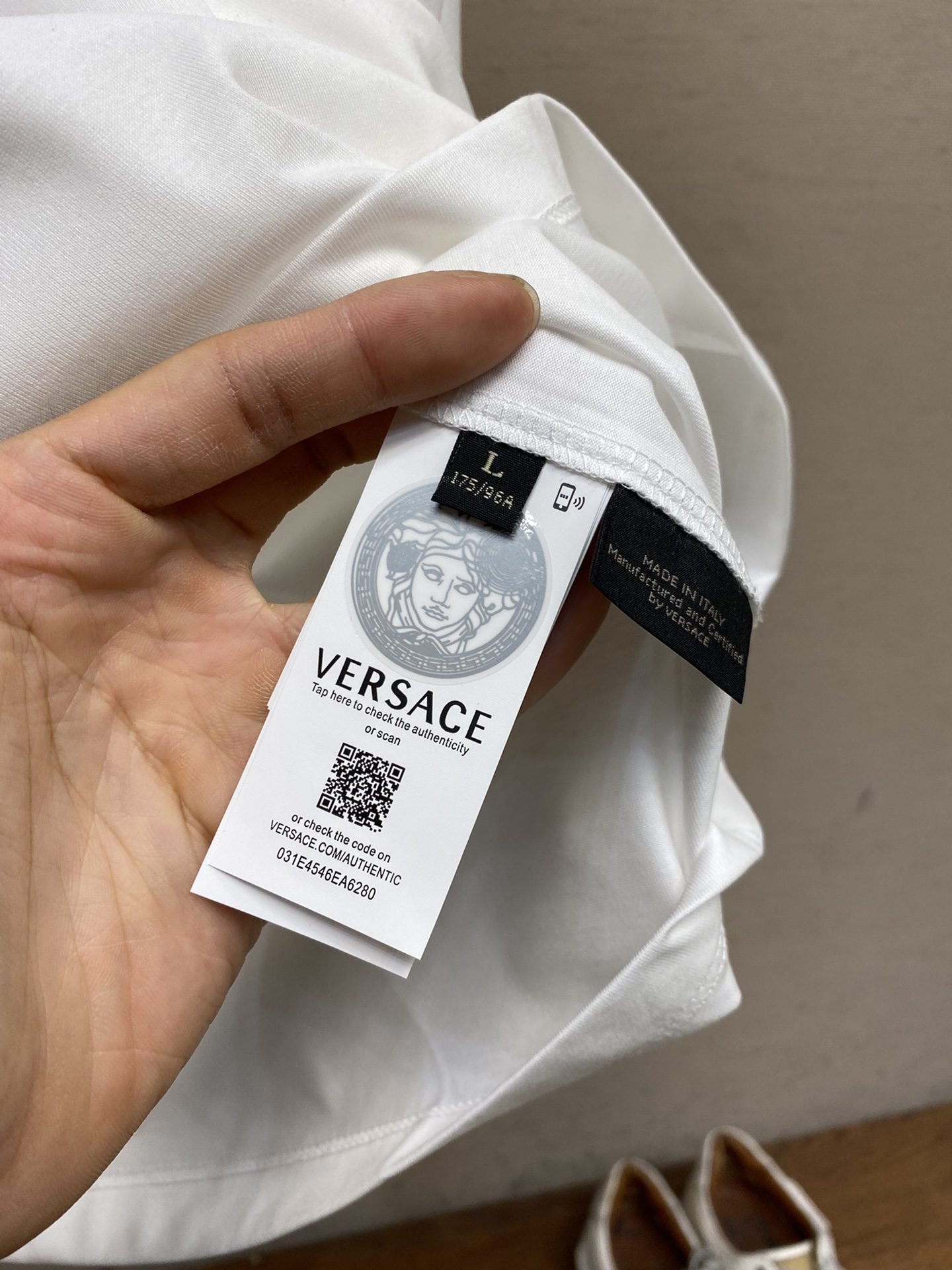 VERSACE TSHIRT - Image 7