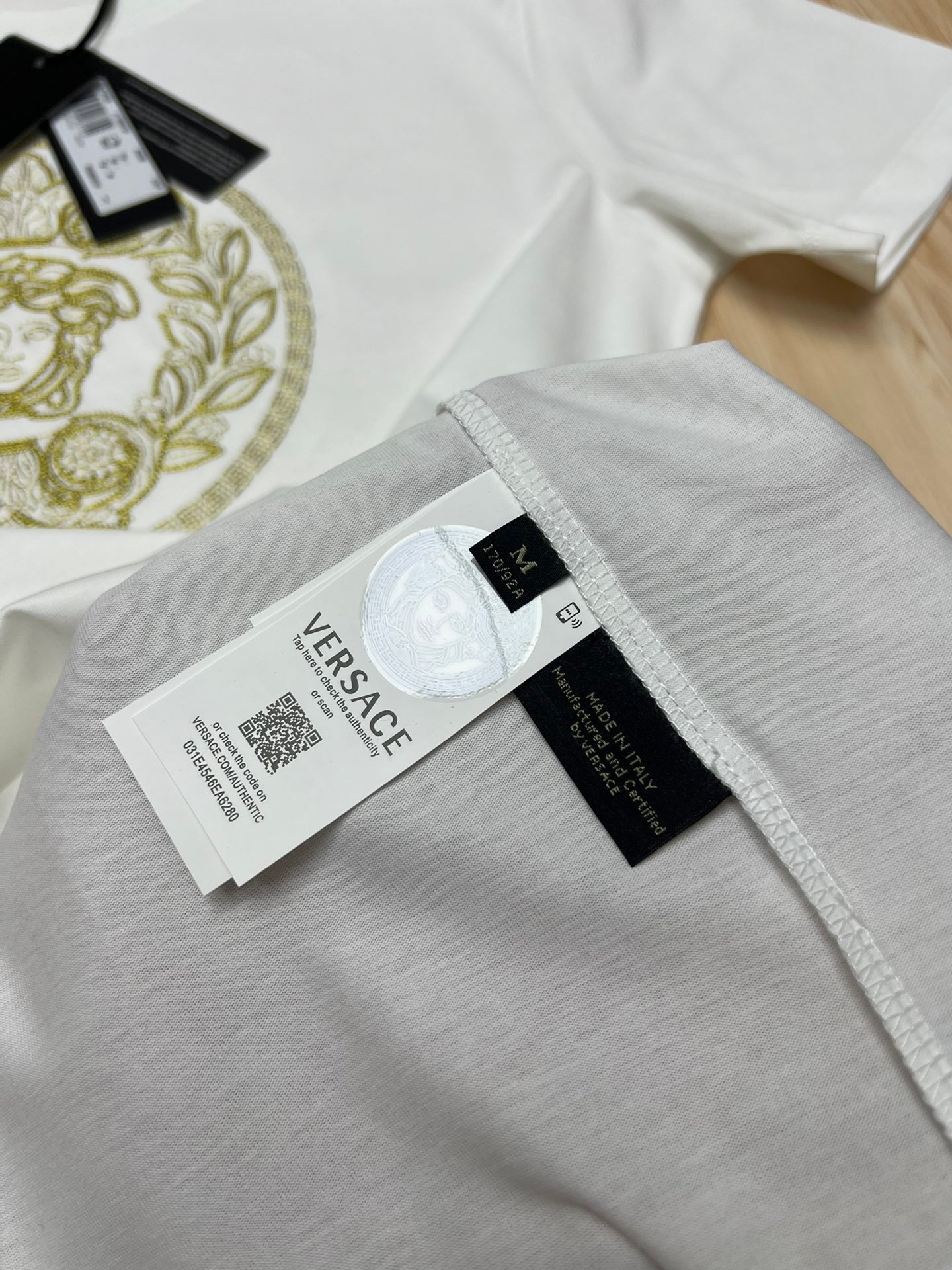 VERSACE TSHIRT - Image 7