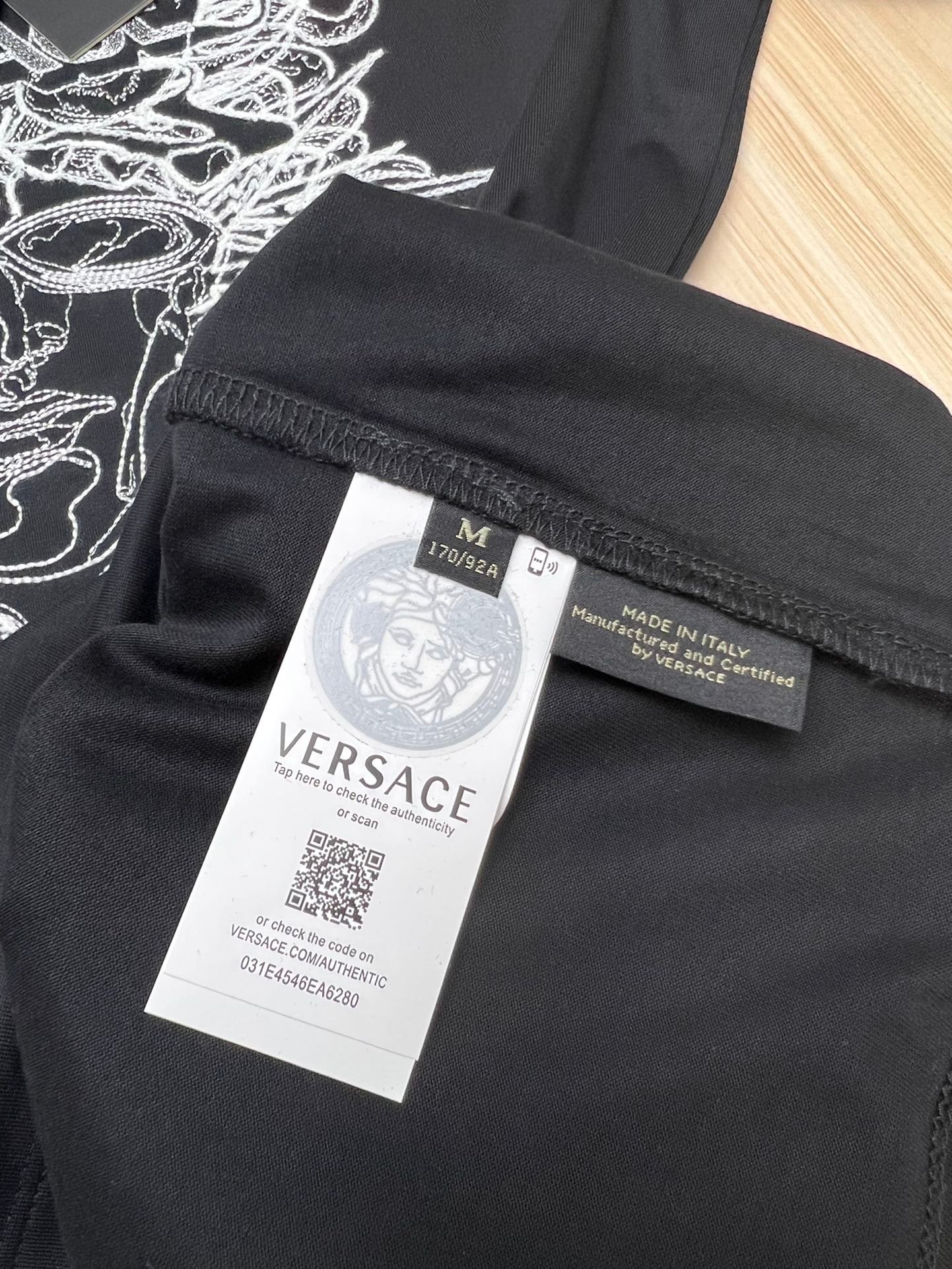 VERSACE TSHIRT - Image 7
