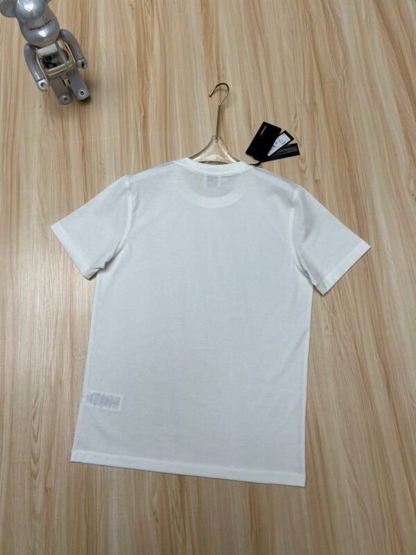 VERSACE TSHIRT - Image 4