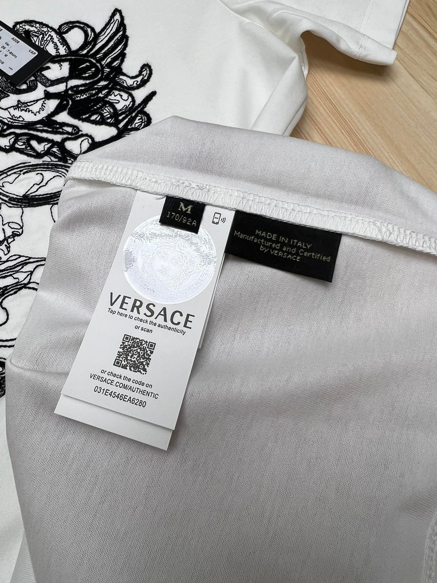VERSACE TSHIRT - Image 7