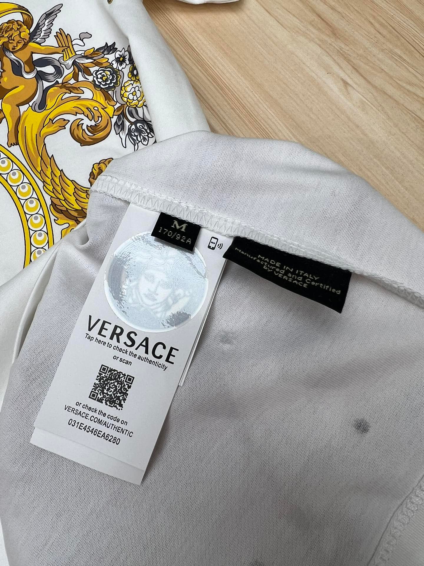 VERSACE TSHIRT - Image 7