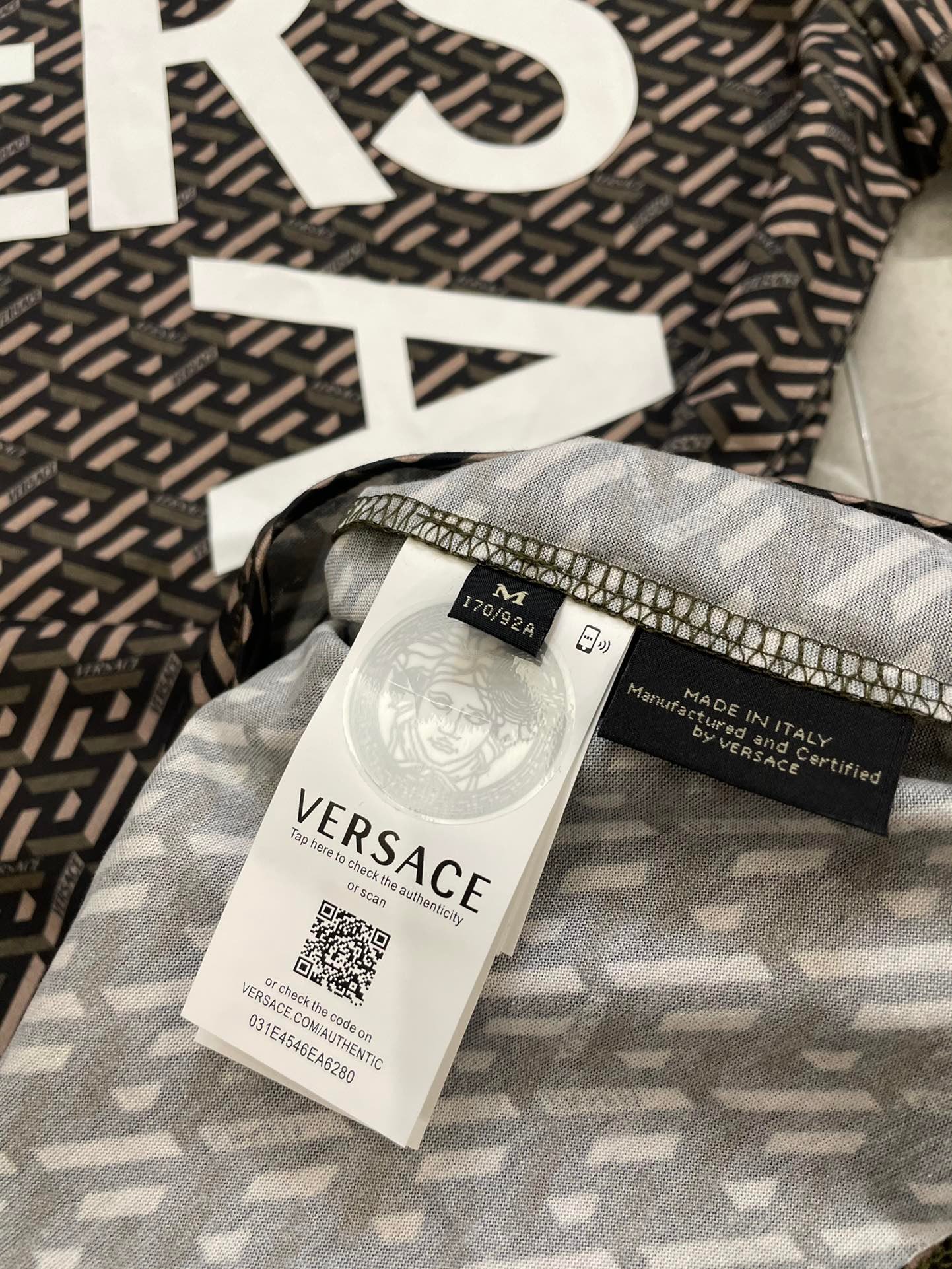 VERSACE TSHIRT - Image 7