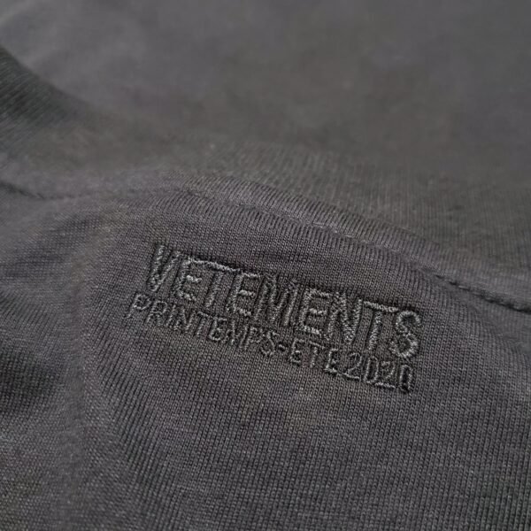 VETEMENTS TSHIRT - Image 6
