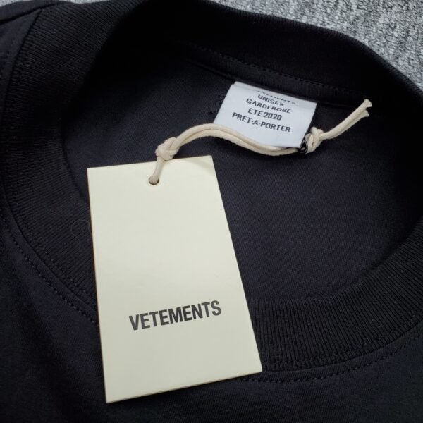 VETEMENTS TSHIRT - Image 8