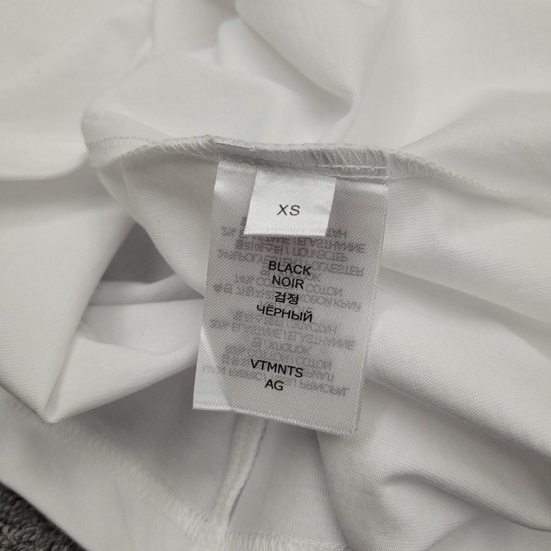 VETEMENTS TSHIRT - Image 5
