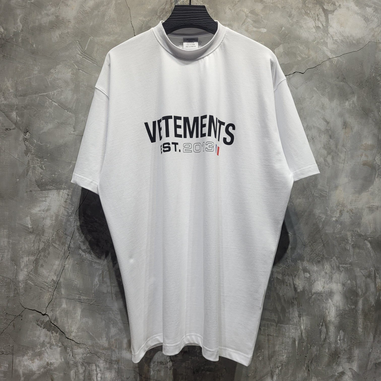 VETEMENTS TSHIRT - Image 2