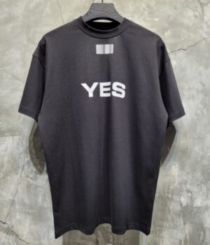 VETEMENTS TSHIRT