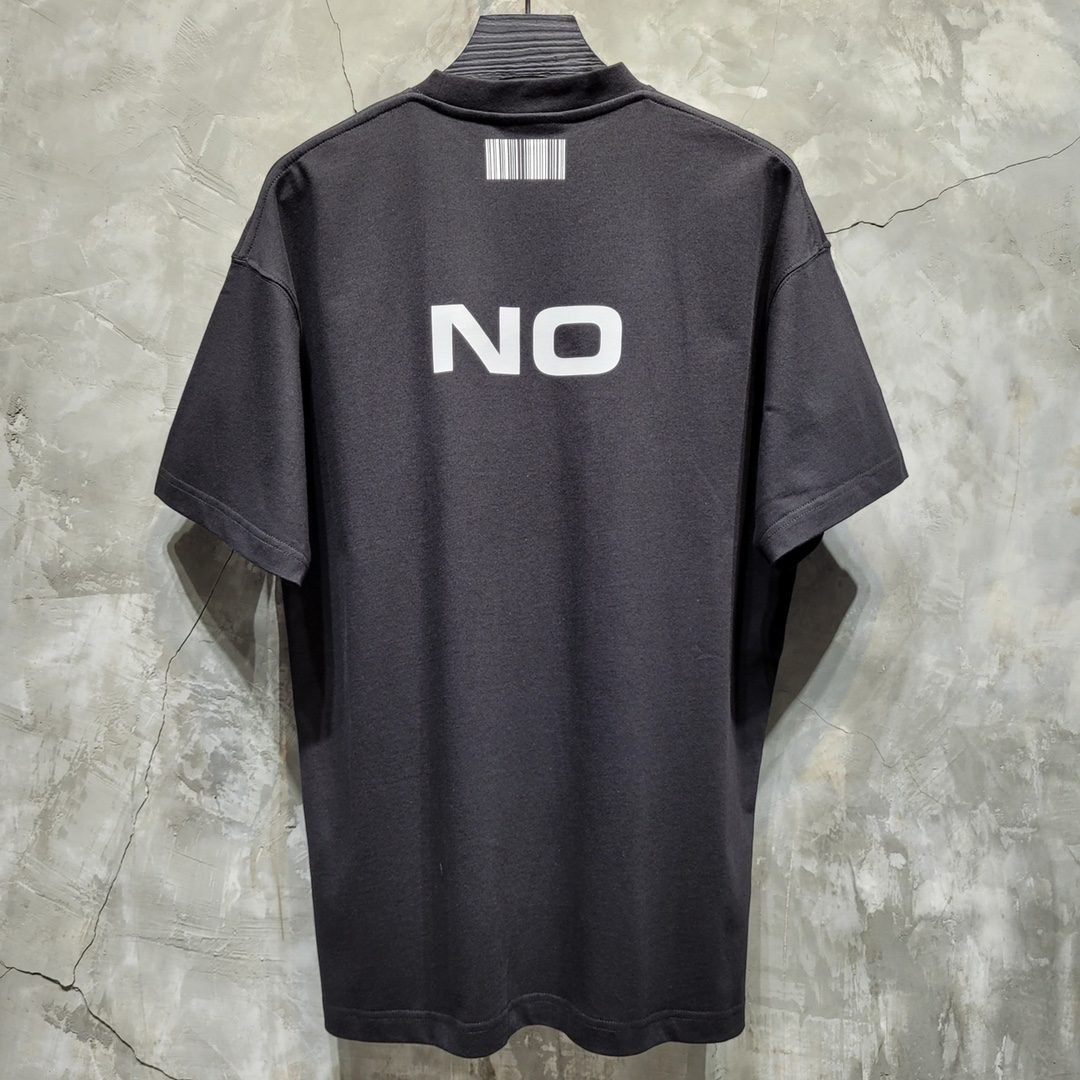 VETEMENTS TSHIRT - Image 3