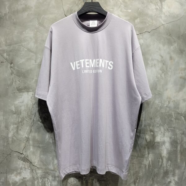 VETEMENTS TSHIRT
