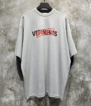 VETEMENTS TSHIRT