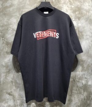 VETEMENTS TSHIRT
