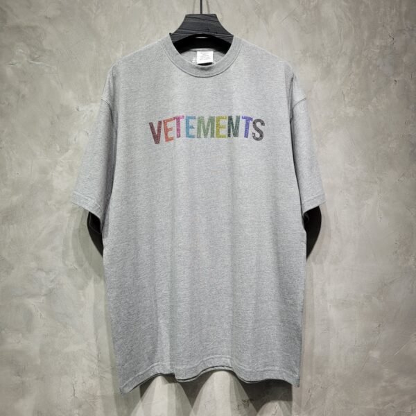 VETEMENTS TSHIRT