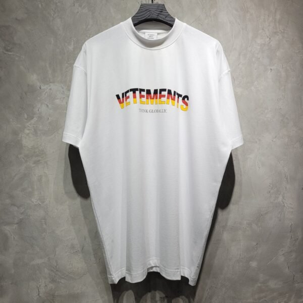 VETEMENTS TSHIRT