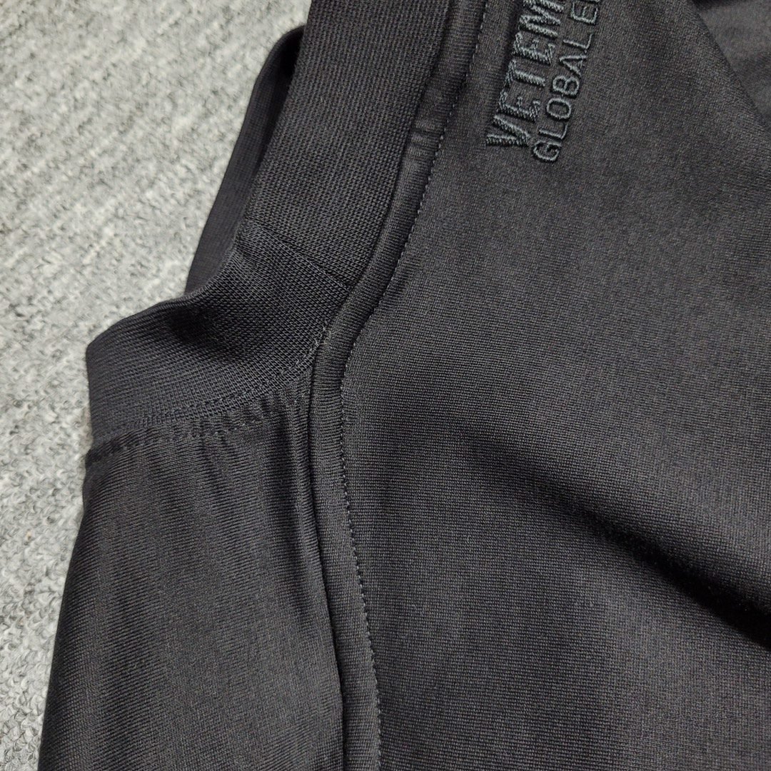 VETEMENTS TSHIRT - Image 7