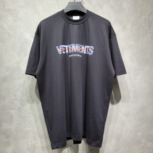 VETEMENTS TSHIRT