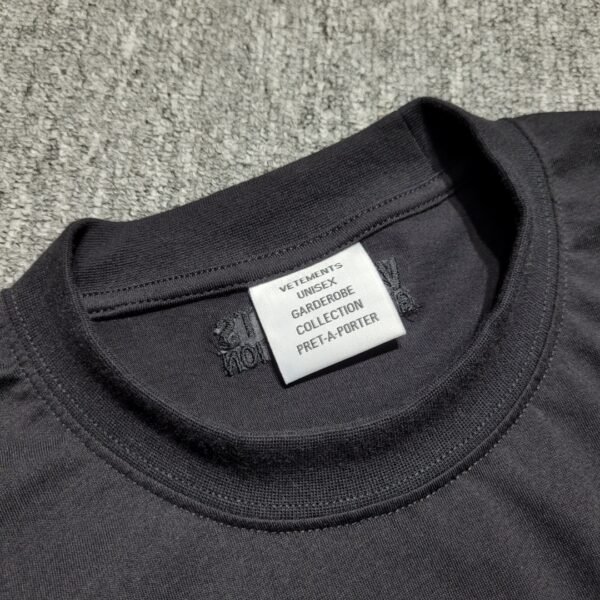 VETEMENTS TSHIRT - Image 4