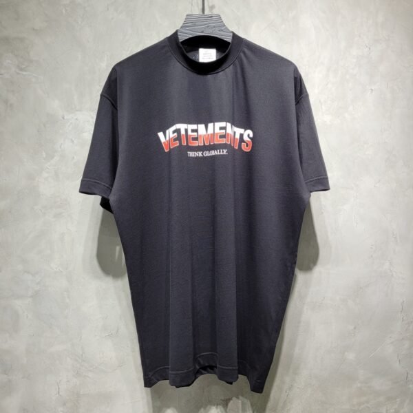 VETEMENTS TSHIRT