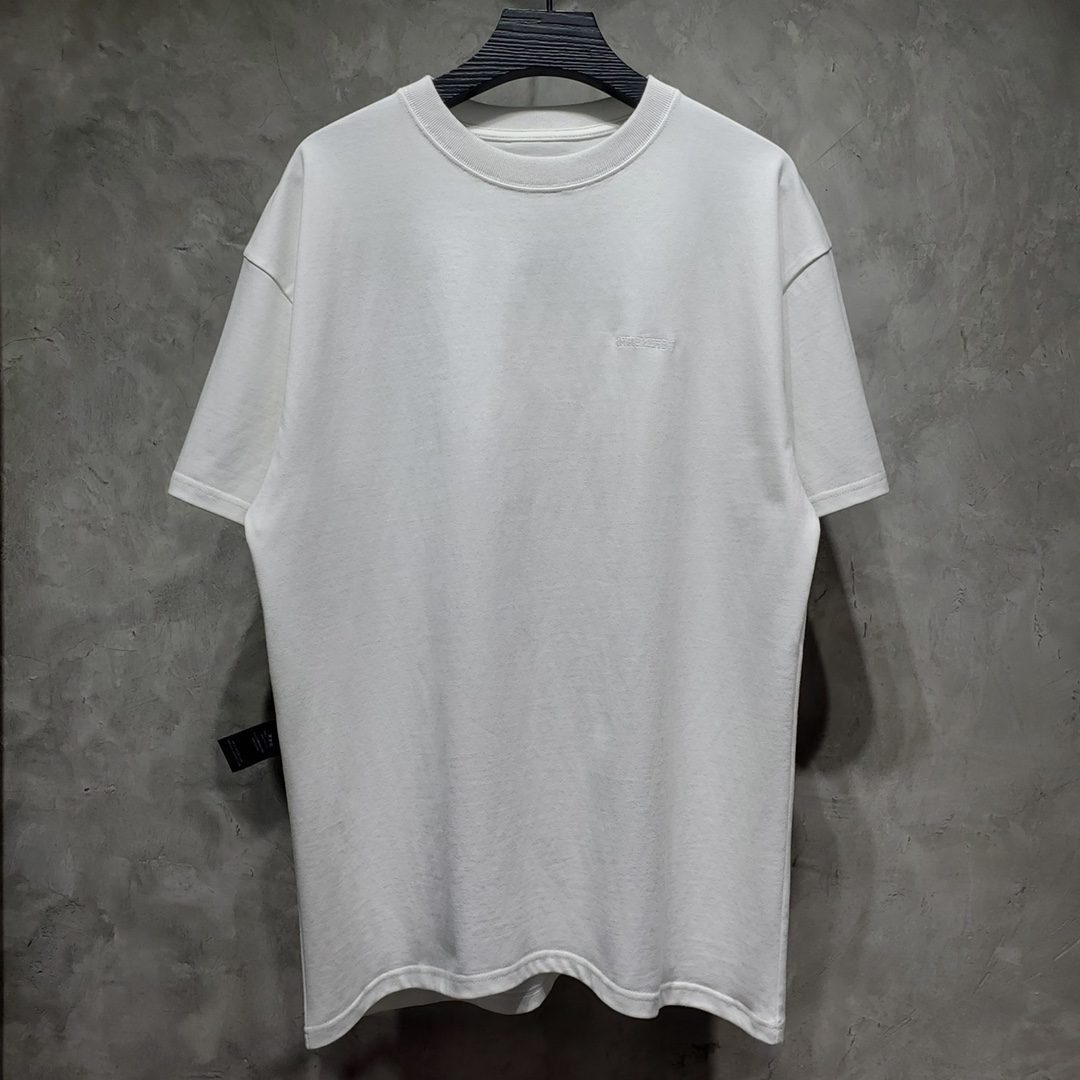 VETEMENTS TSHIRT - Image 3