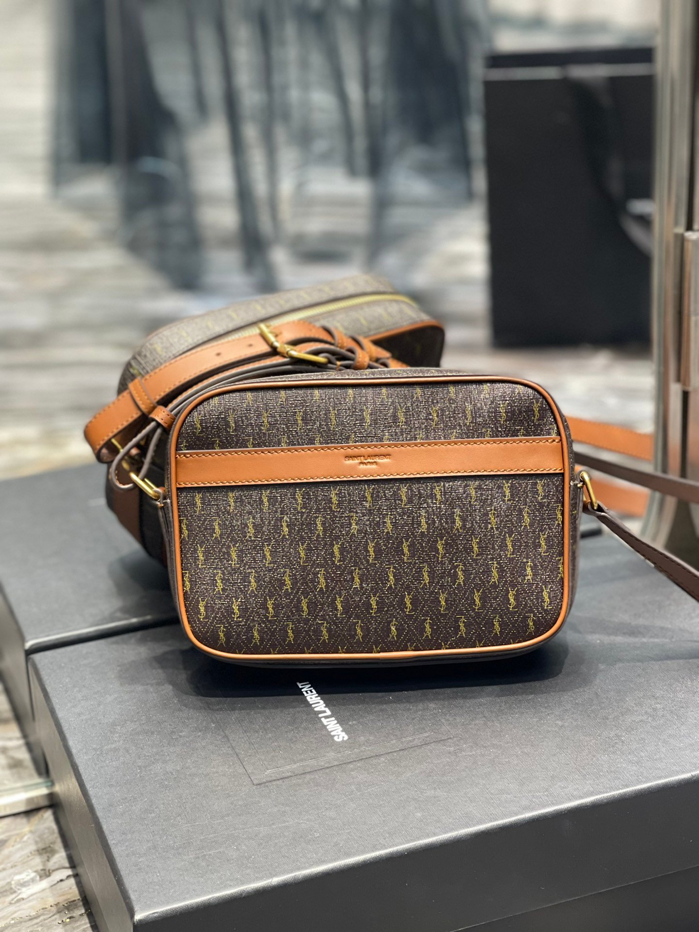YSL BAG - Image 2